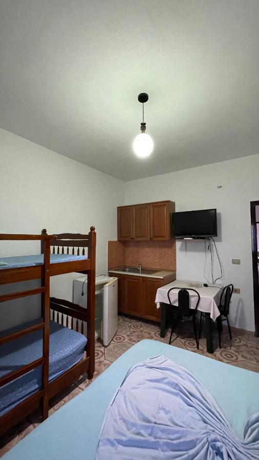Vila Osmenaj Rent Room Or Apartment Vlorë 외부 사진