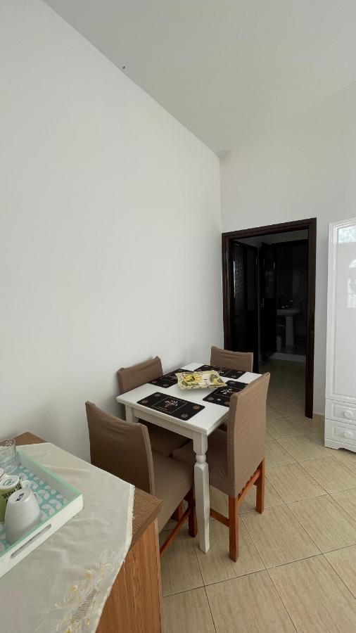 Vila Osmenaj Rent Room Or Apartment Vlorë 외부 사진