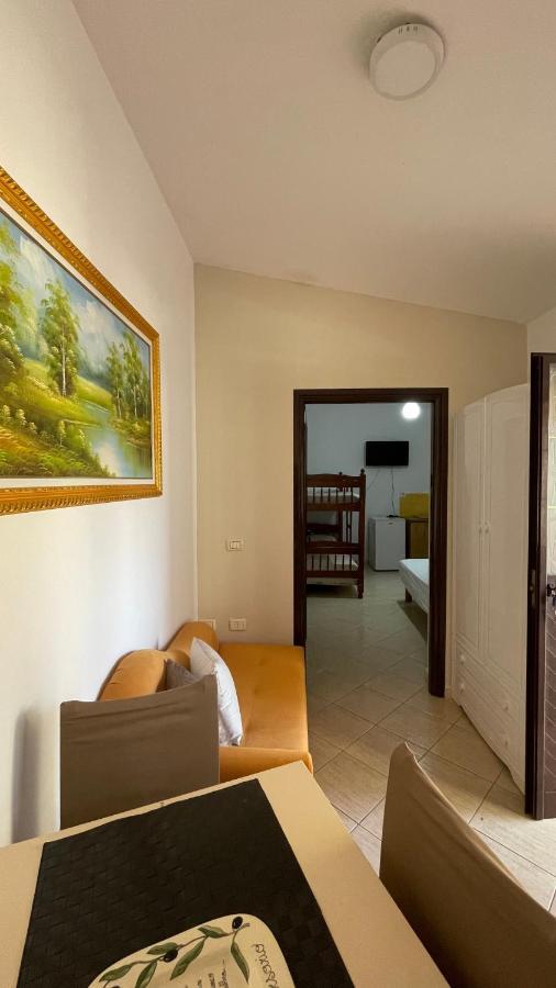 Vila Osmenaj Rent Room Or Apartment Vlorë 외부 사진