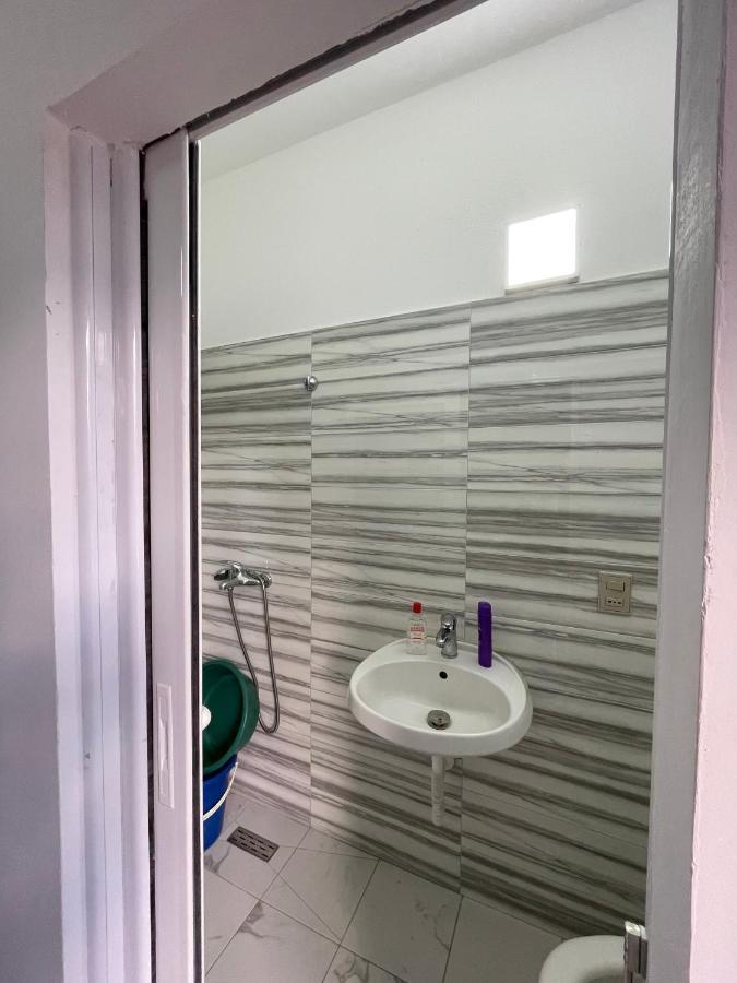 Vila Osmenaj Rent Room Or Apartment Vlorë 외부 사진