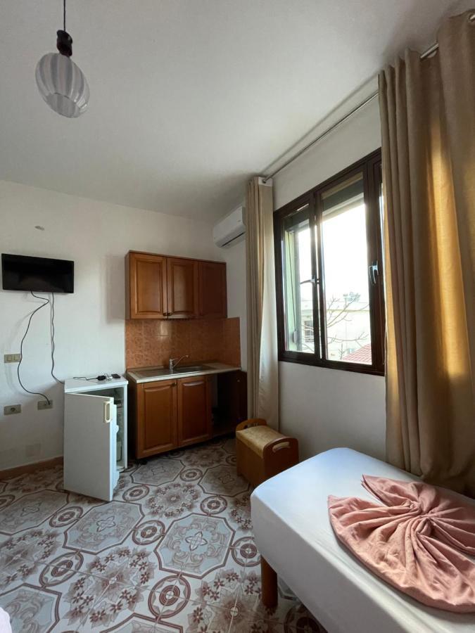 Vila Osmenaj Rent Room Or Apartment Vlorë 외부 사진